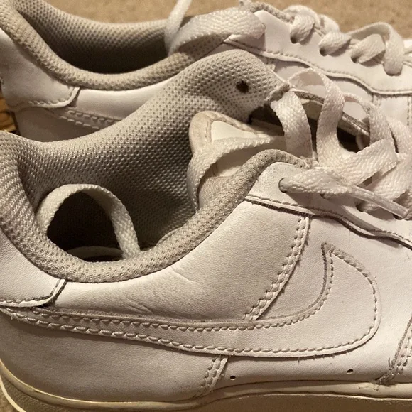 White Air Force Ones 💗 - Picture 6 of 11